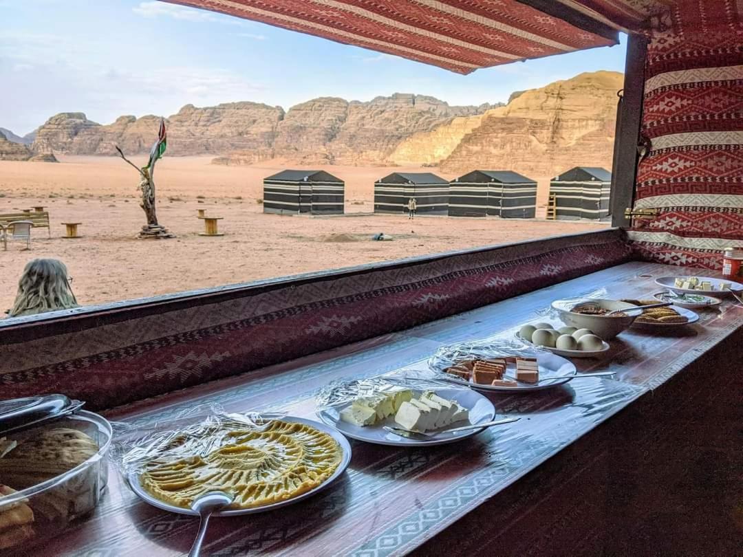 Wadi Rum Desert Heart Camp מראה חיצוני תמונה