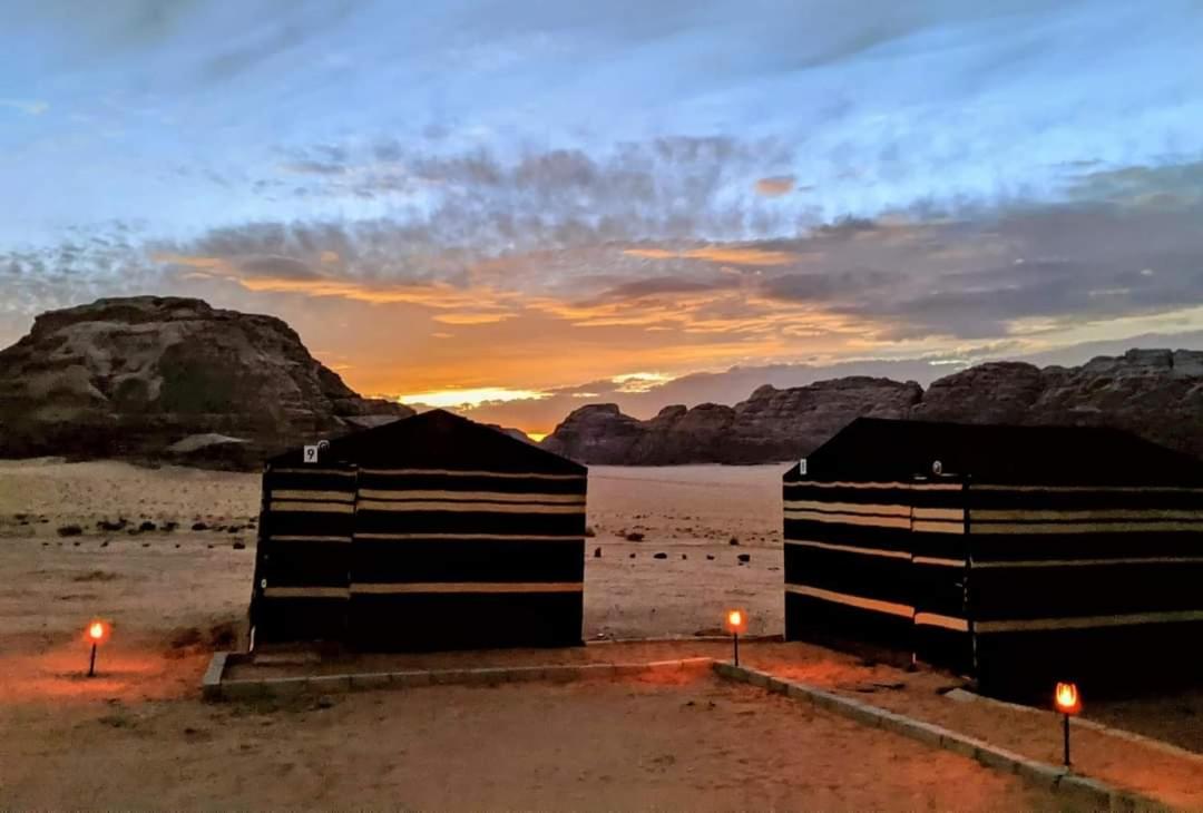 מלון Wadi Rum Desert Heart Camp מראה חיצוני תמונה