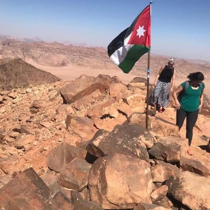 Wadi Rum Desert Heart Camp מראה חיצוני תמונה