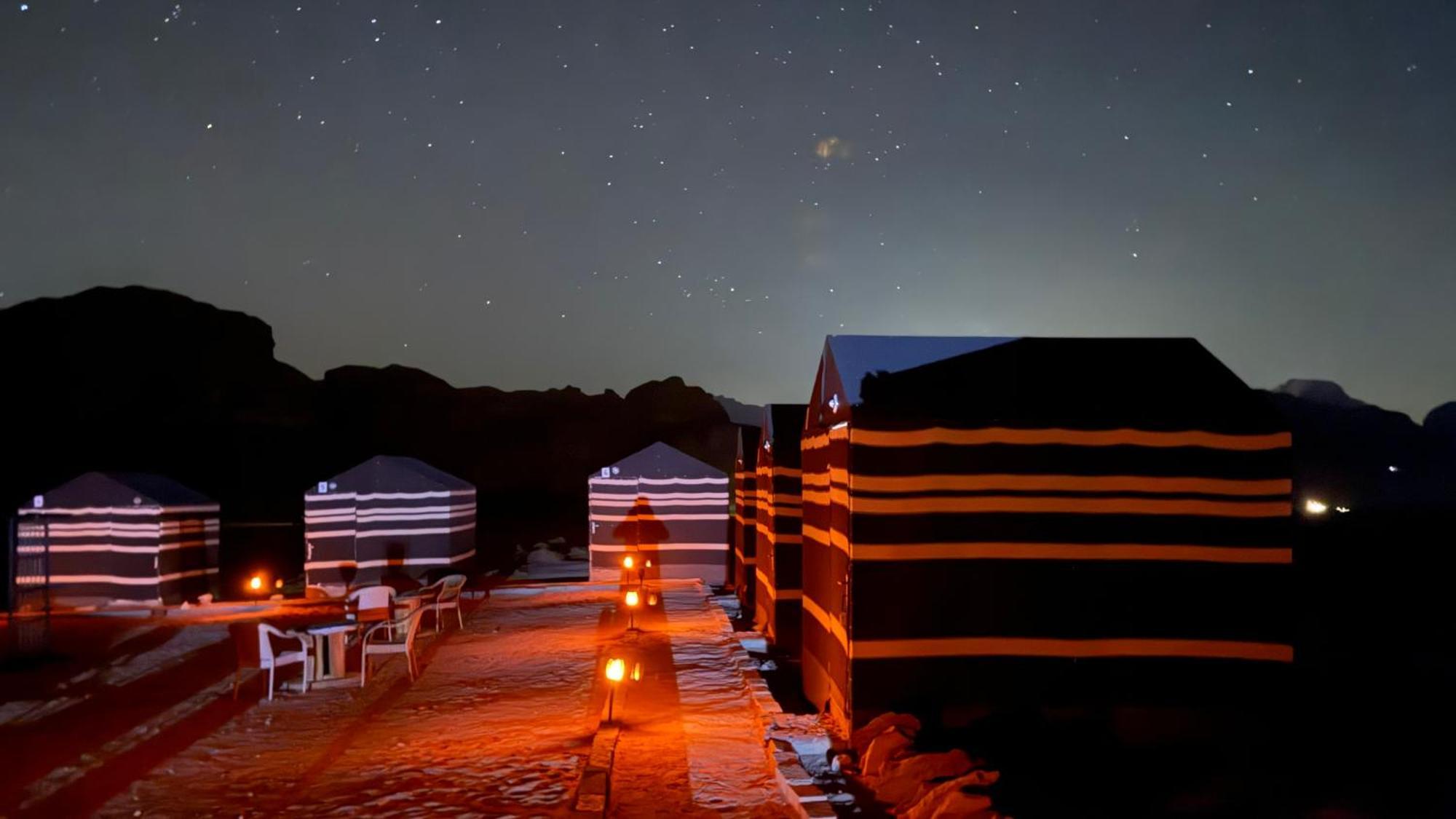 Wadi Rum Desert Heart Camp מראה חיצוני תמונה